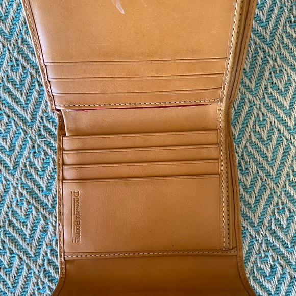 🌺Dooney & Bourke Signature Logo Purse & Wallet Set (Tan) w/Silver Hardware. - Picture 14 of 14